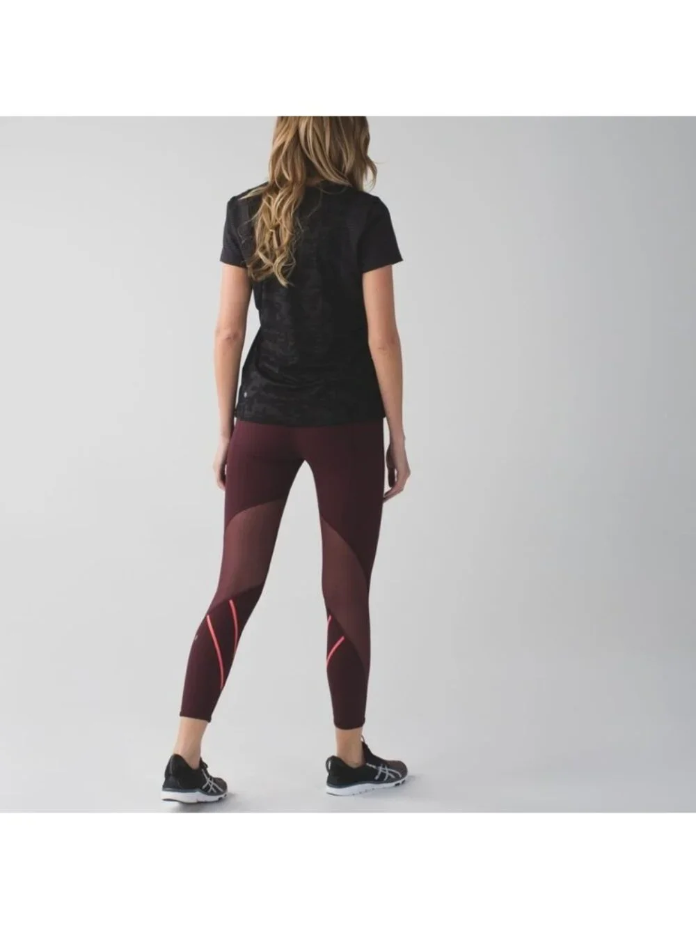 Lululemon All Meshed Up 7/8 Tight Bordeaux Drama / Flash Light